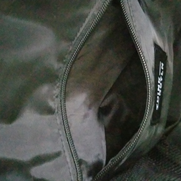 ❣️HP❣️ New Think Royln Wingman Quilted Colorblock Tote - Picture 11 of 12